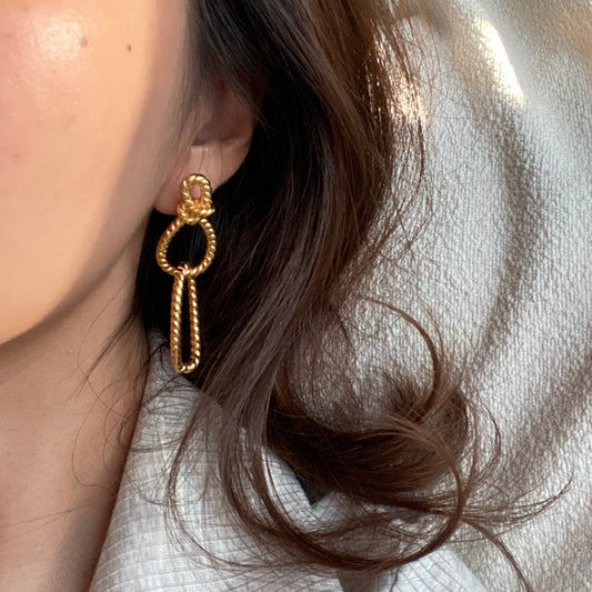 Twisted Drop Earrings - Modingo Modingo