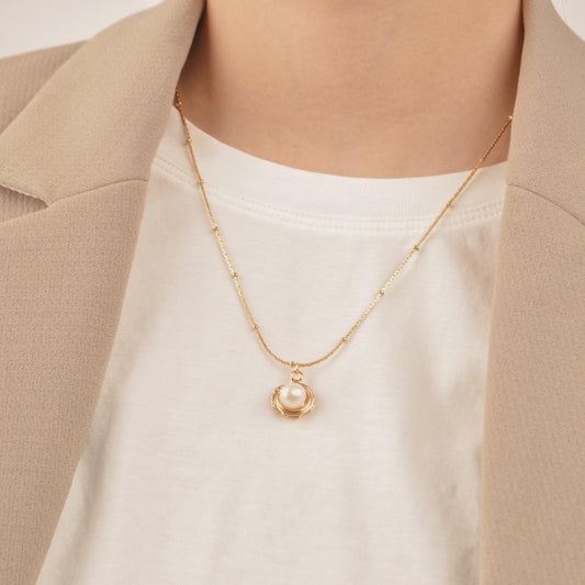 Gold wire winding and pearl necklace - Modingo Modingo