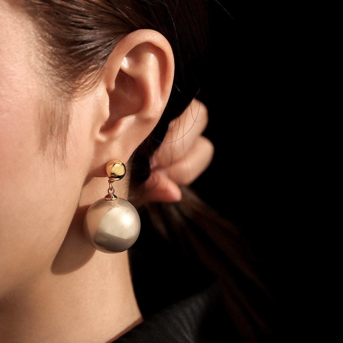 Grey Glass Pearl Gold Earrings