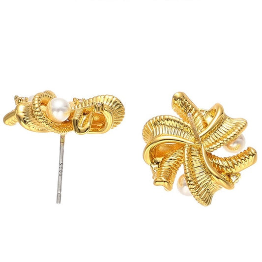 Vintage Style Flower Earrings With Pearl