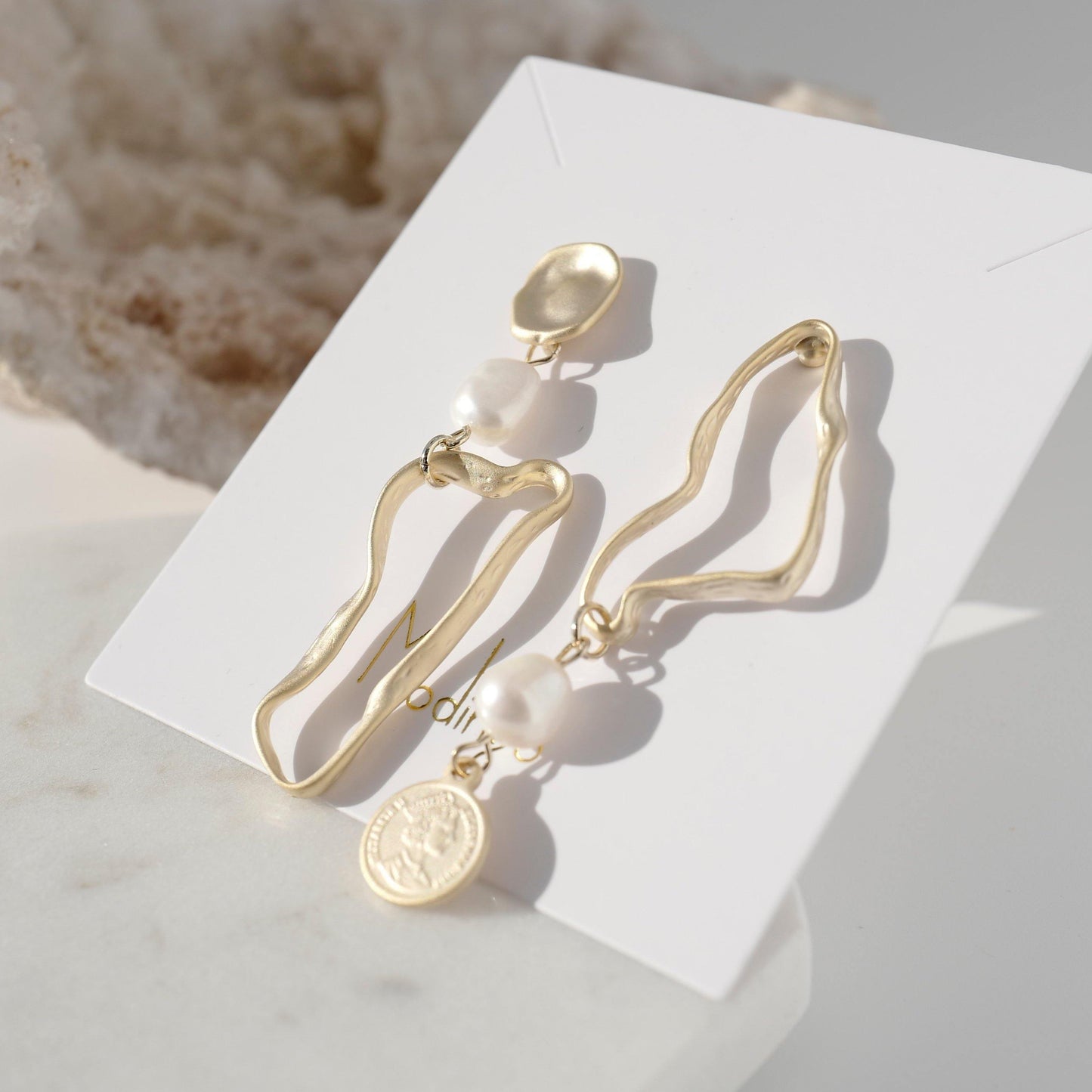 Asymmetric Baroque Pearl Earrings - Modingo Modingo