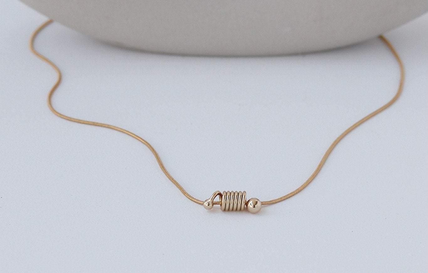 Spiral Pendant Necklace - Modingo Modingo