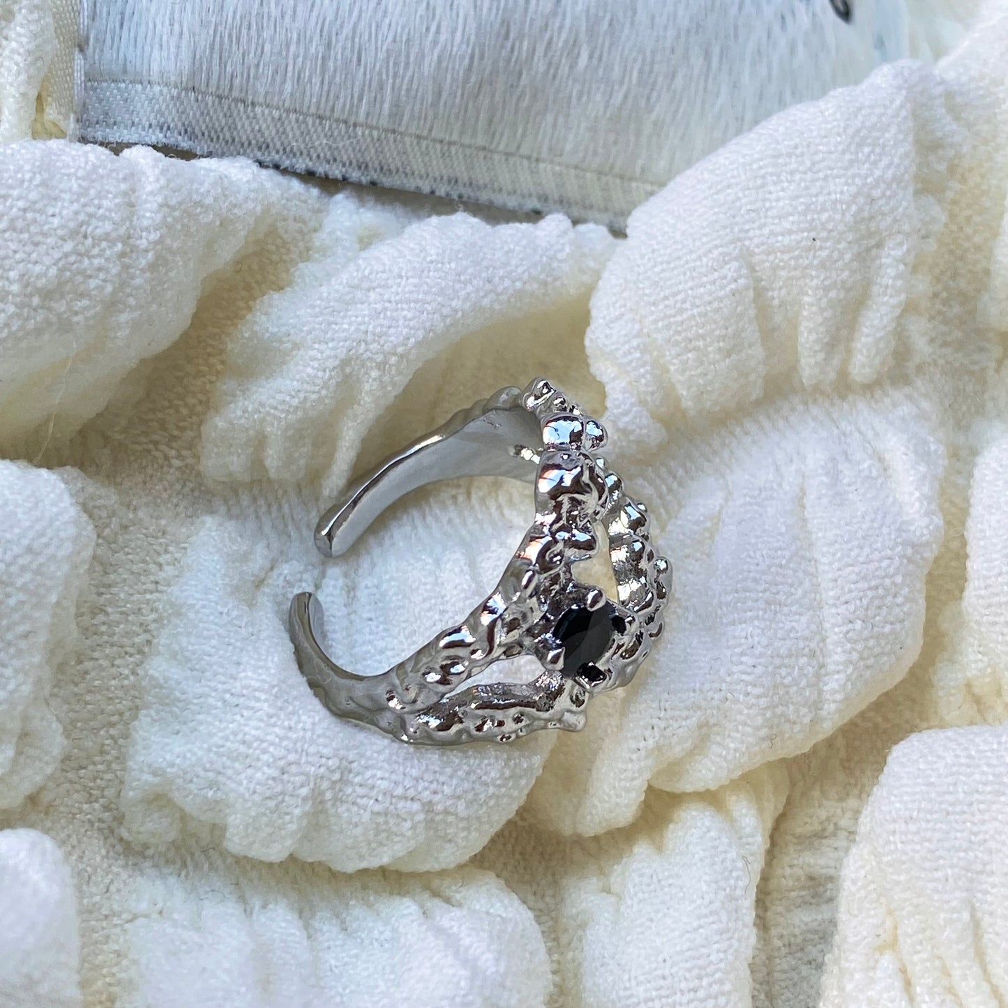 Black Zircon Lava Ring - Modingo Modingo