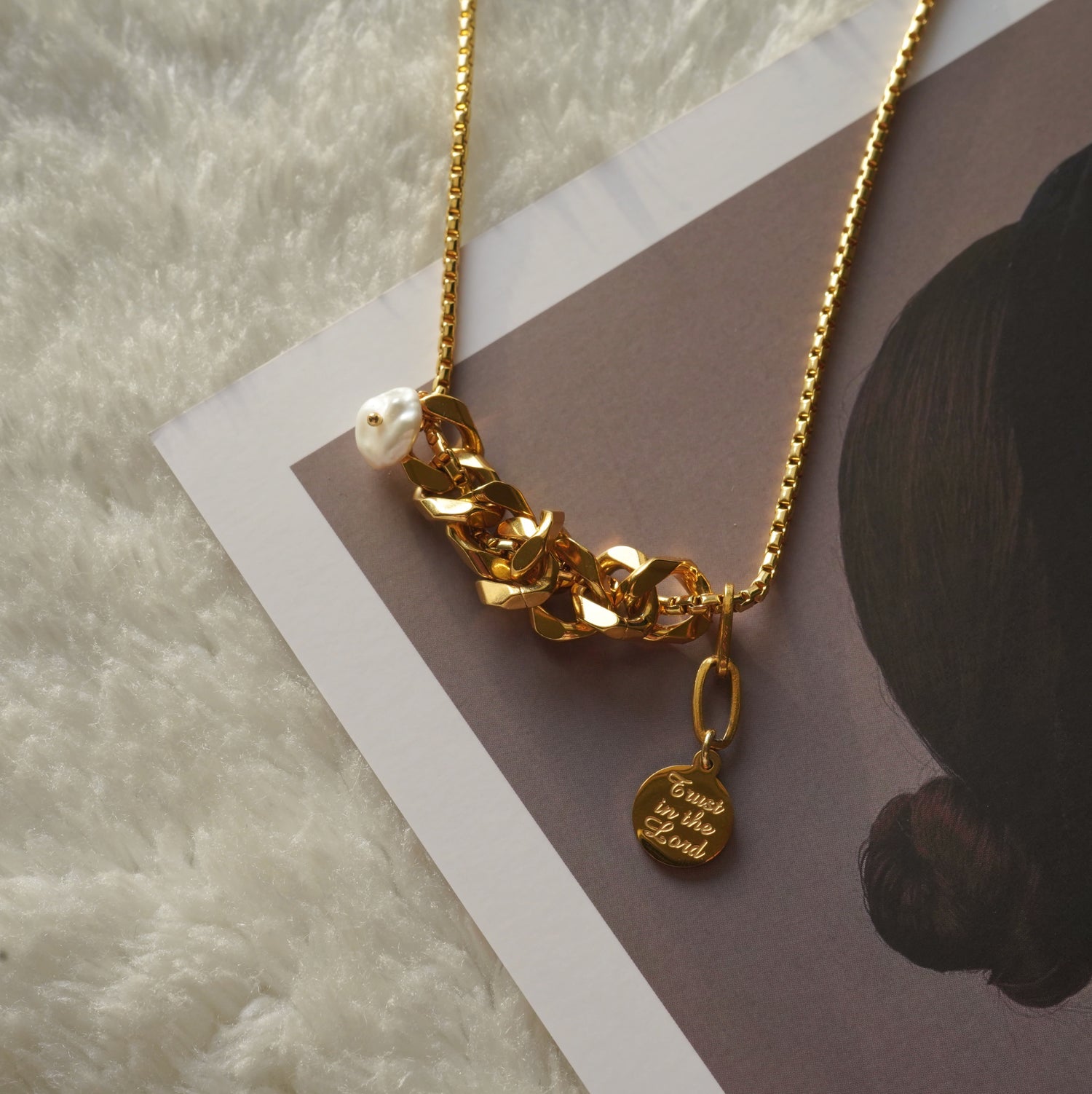 Baroque Pearl Choker - Modingo Modingo