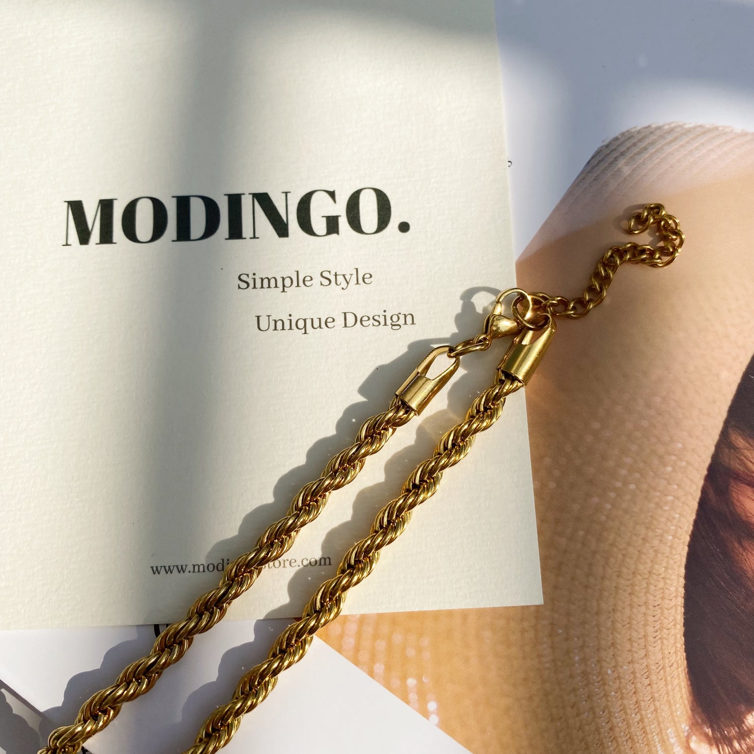 Twist gold necklace - Modingo Modingo