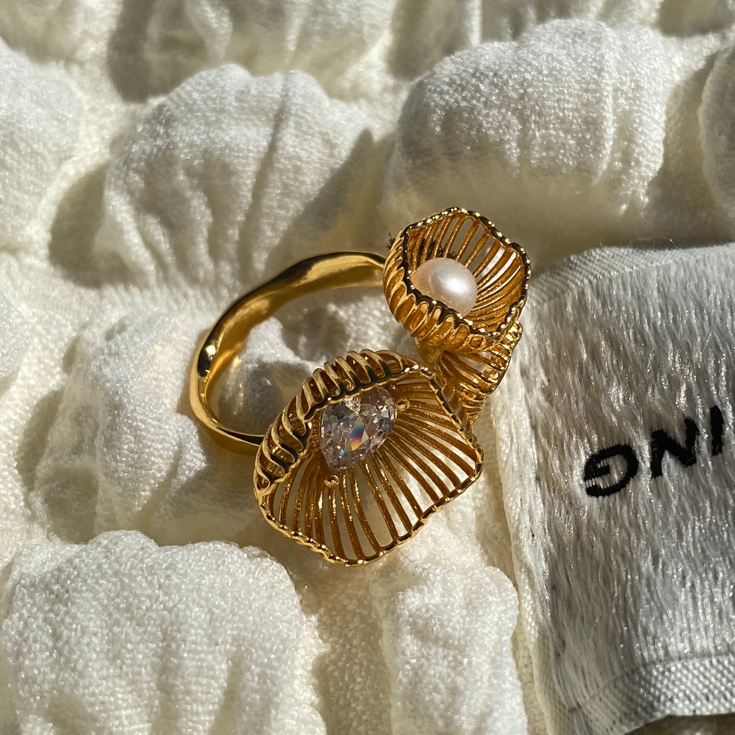 Three Flowers Open Ring - Modingo Modingo