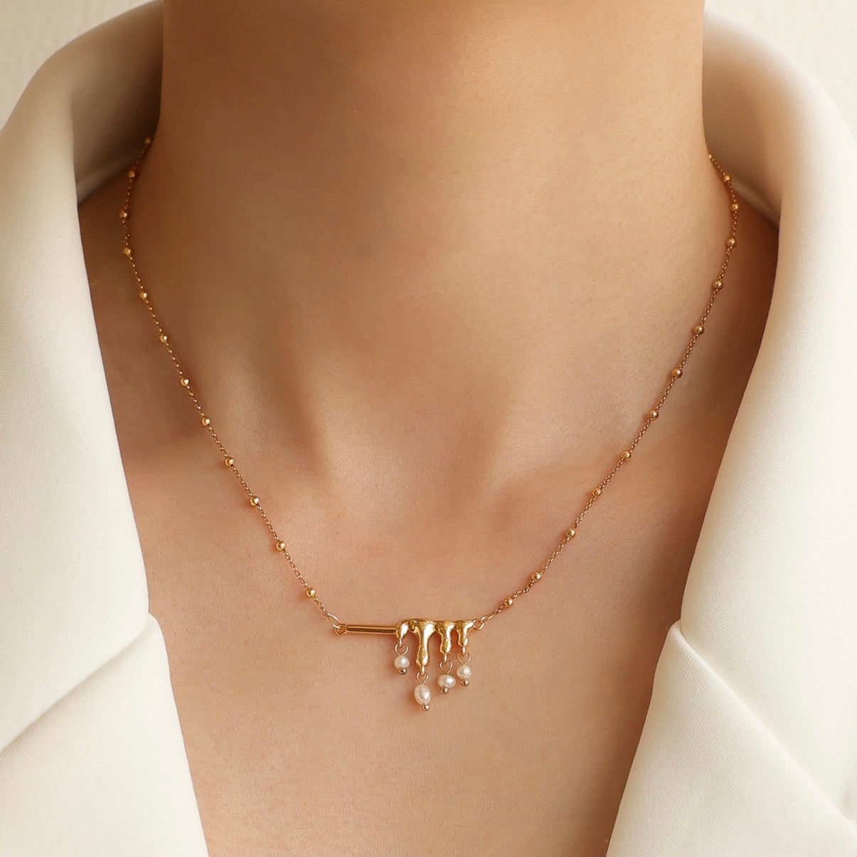 Irregular Pearl Pendant Necklace - Modingo Modingo