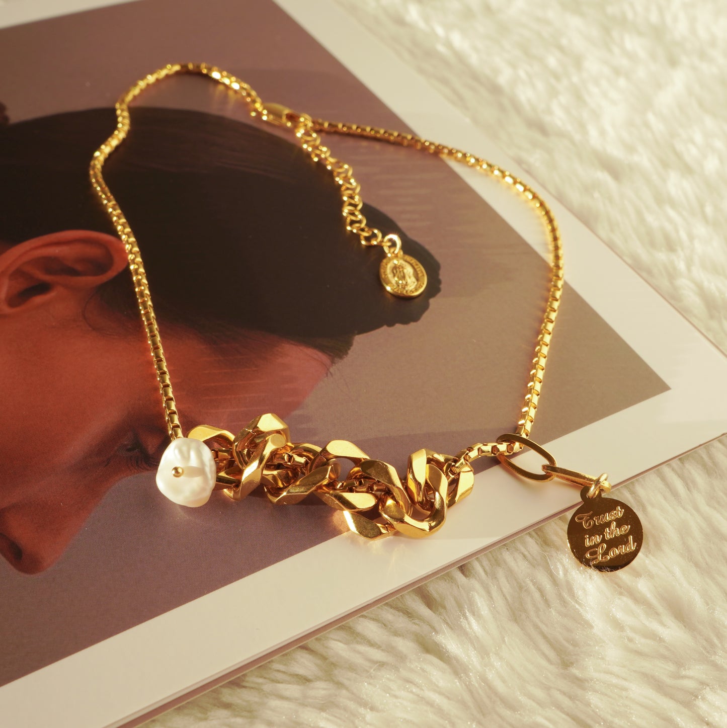 Baroque Pearl Choker - Modingo Modingo