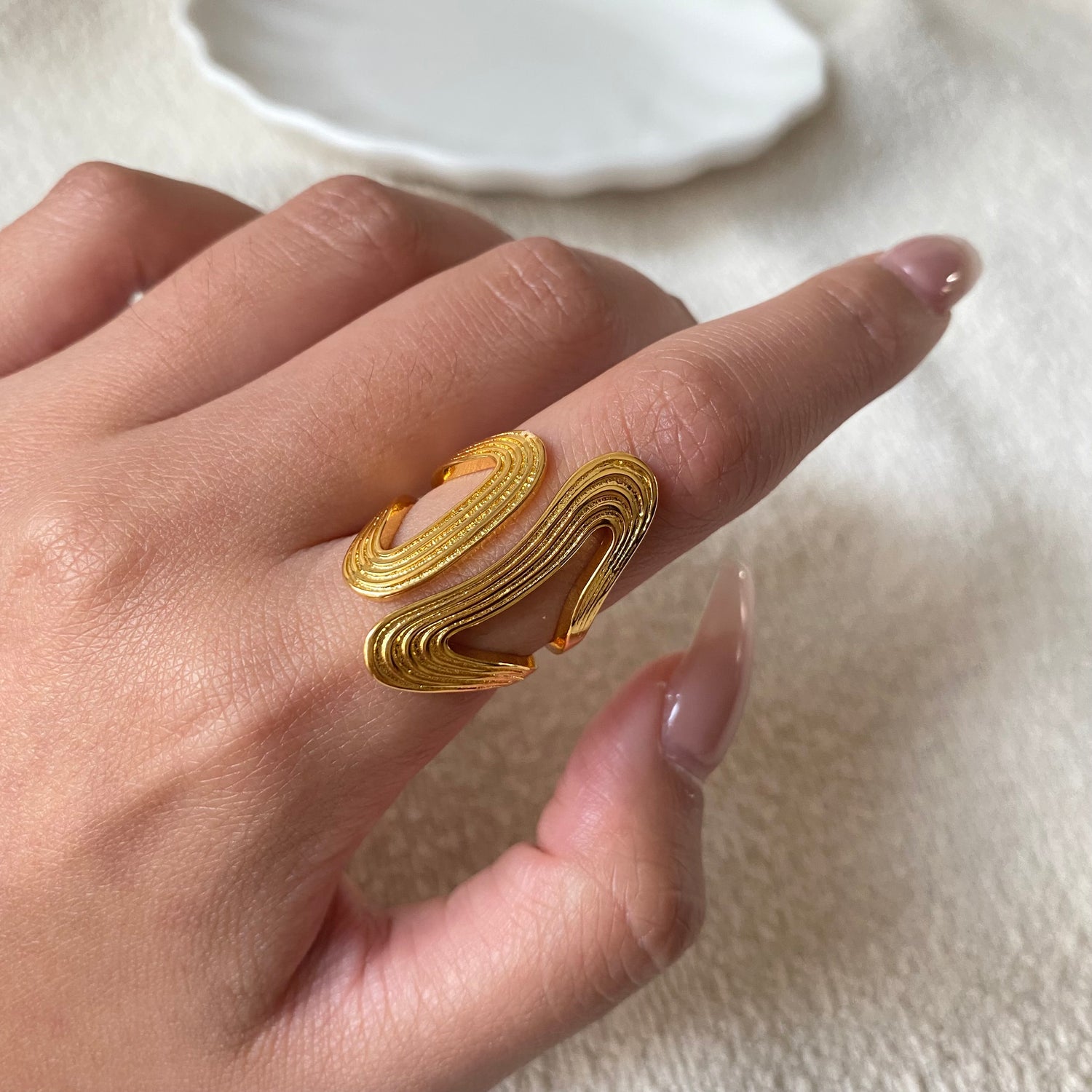 Line Design Gold Open Ring - Modingo Modingo