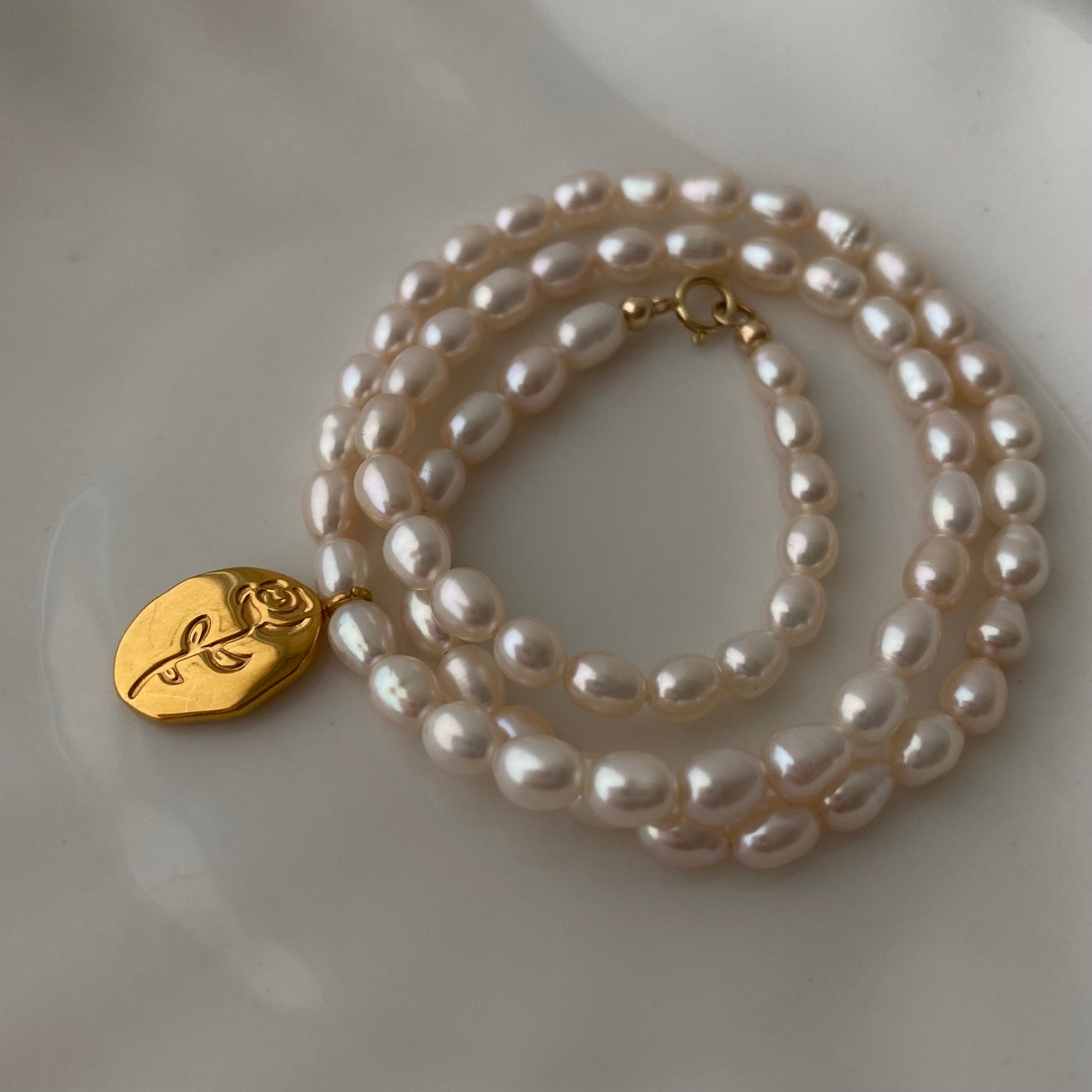 Rose Pearl Necklace - Modingo Modingo