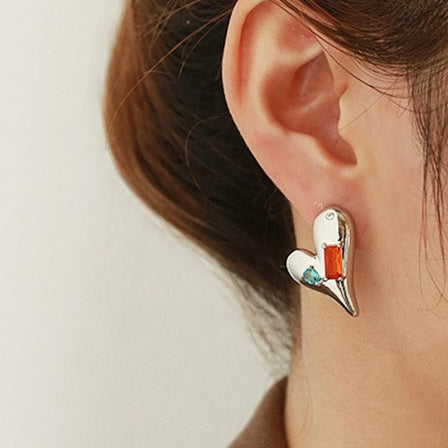 Heart Stud Silver Earrings - Modingo Modingo