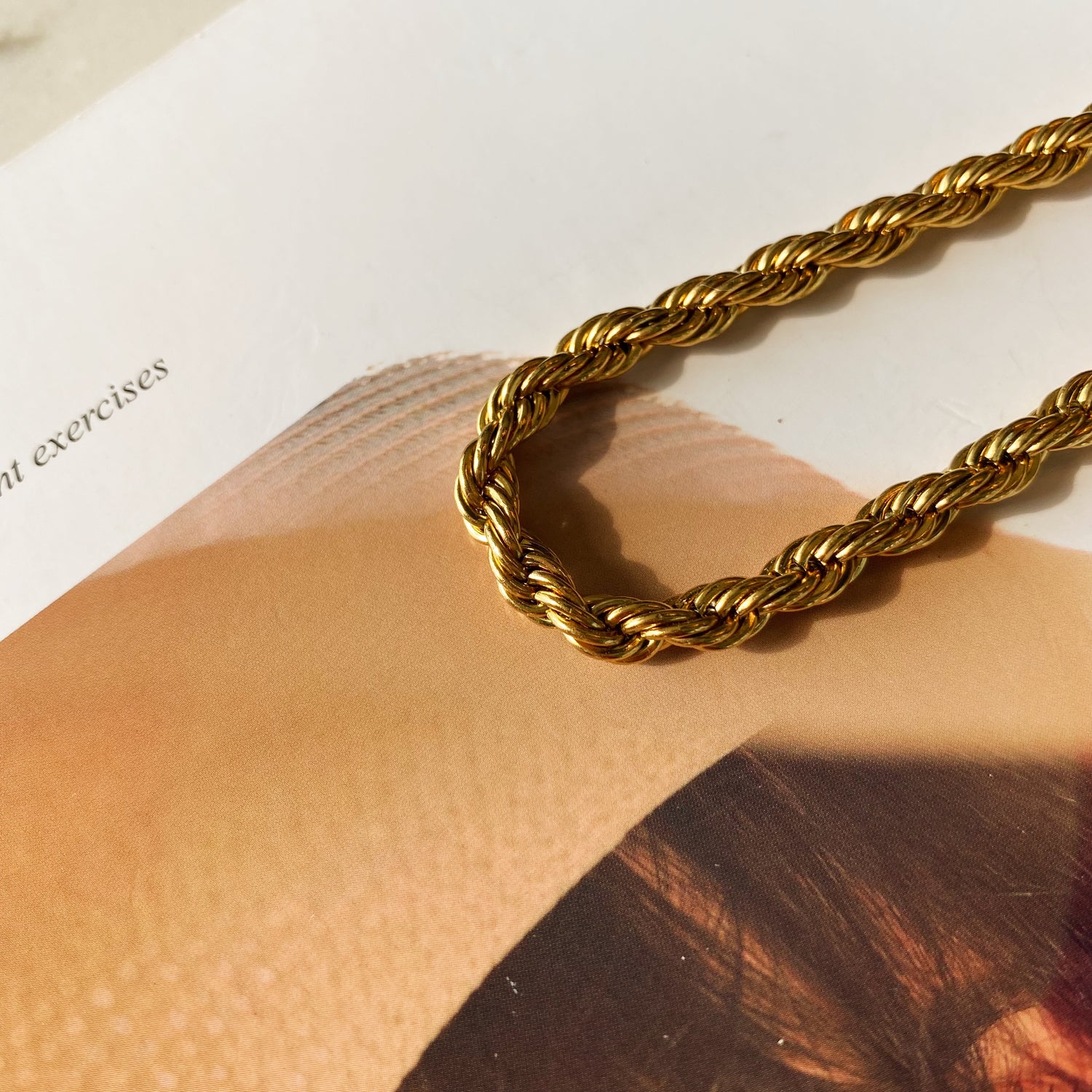 Twist gold necklace - Modingo Modingo