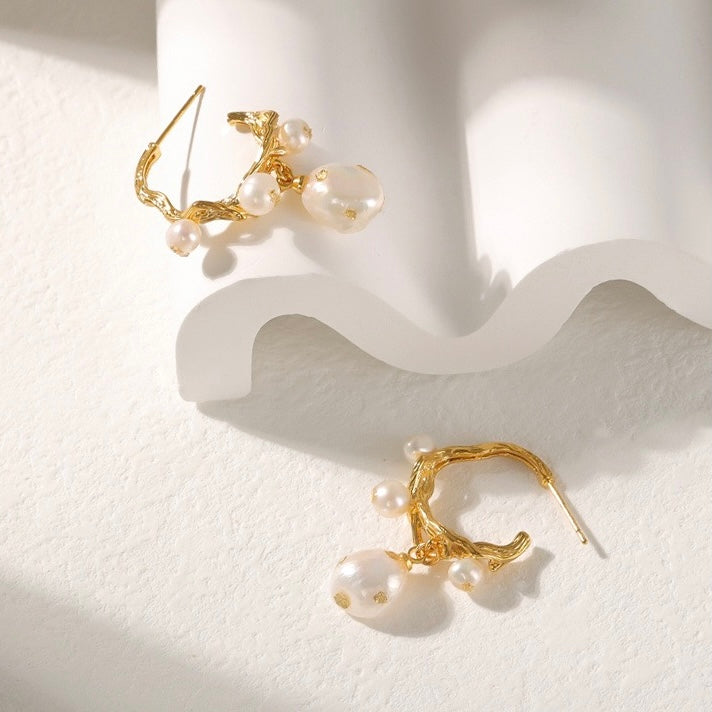 Gold foil pearl irregular earrings - Modingo Modingo