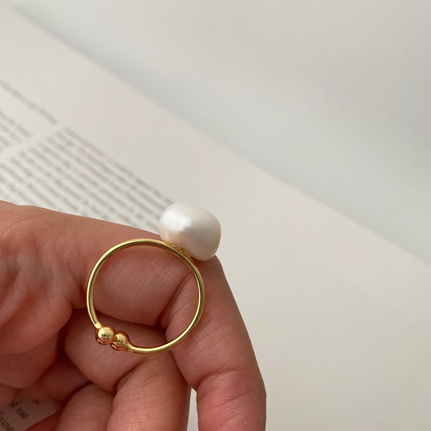 Single Baroque Pearl Open Ring - Modingo Modingo