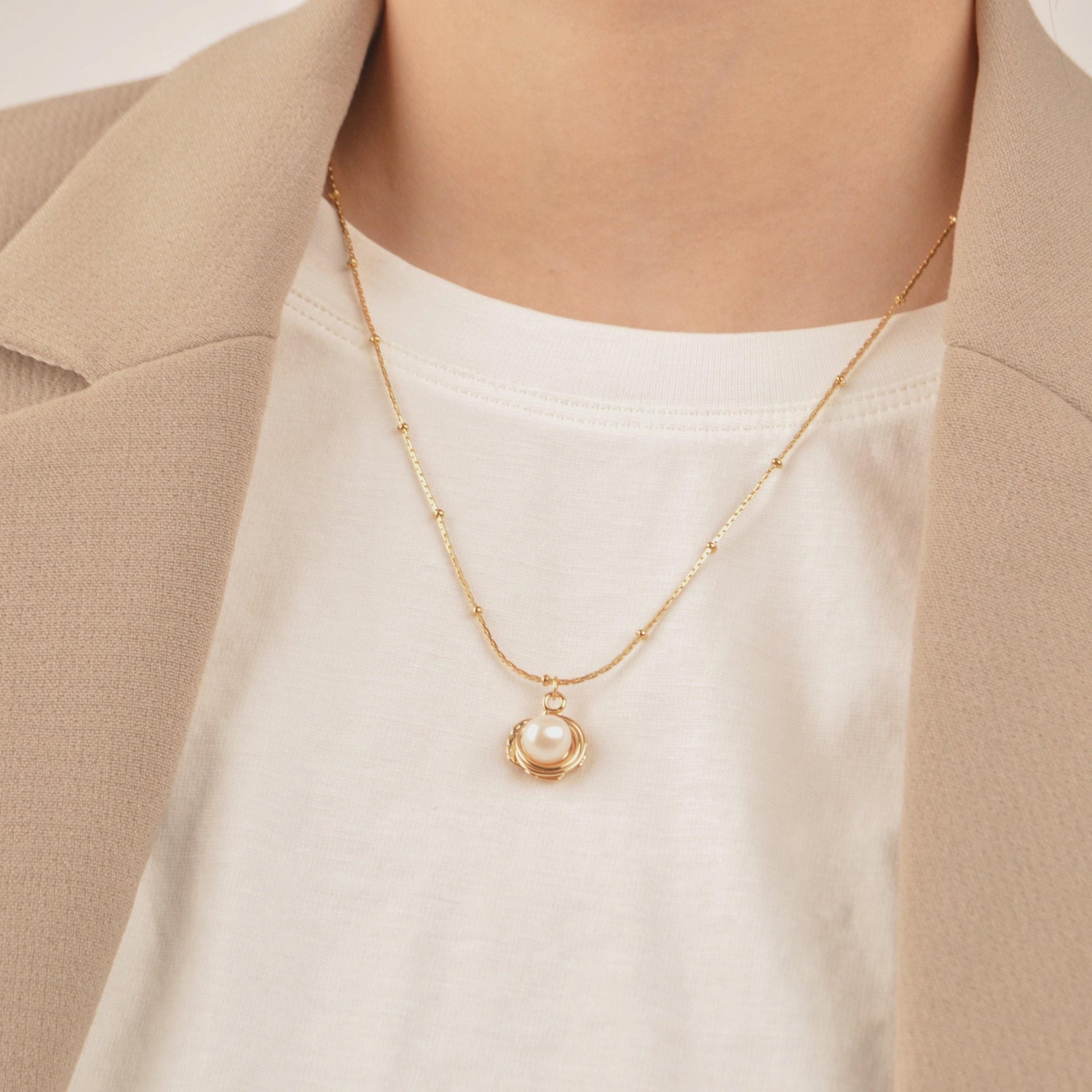 Gold wire winding and pearl necklace - Modingo Modingo