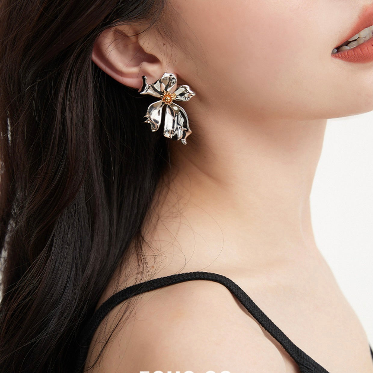 Silver Petal Earrings - Modingo Modingo