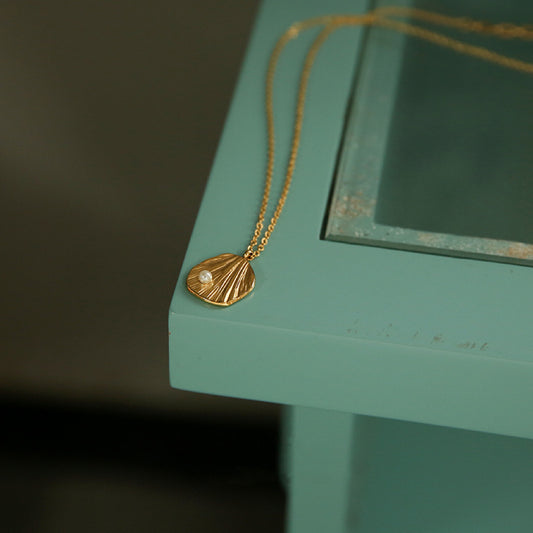 Remi Shell Pearl Necklace - Modingo Modingo