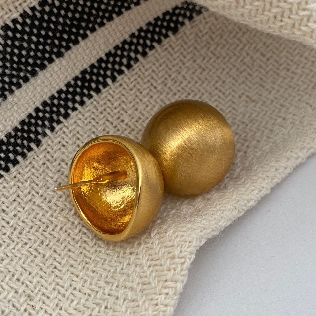 Frosted Textured Ball Earrings - Modingo Modingo