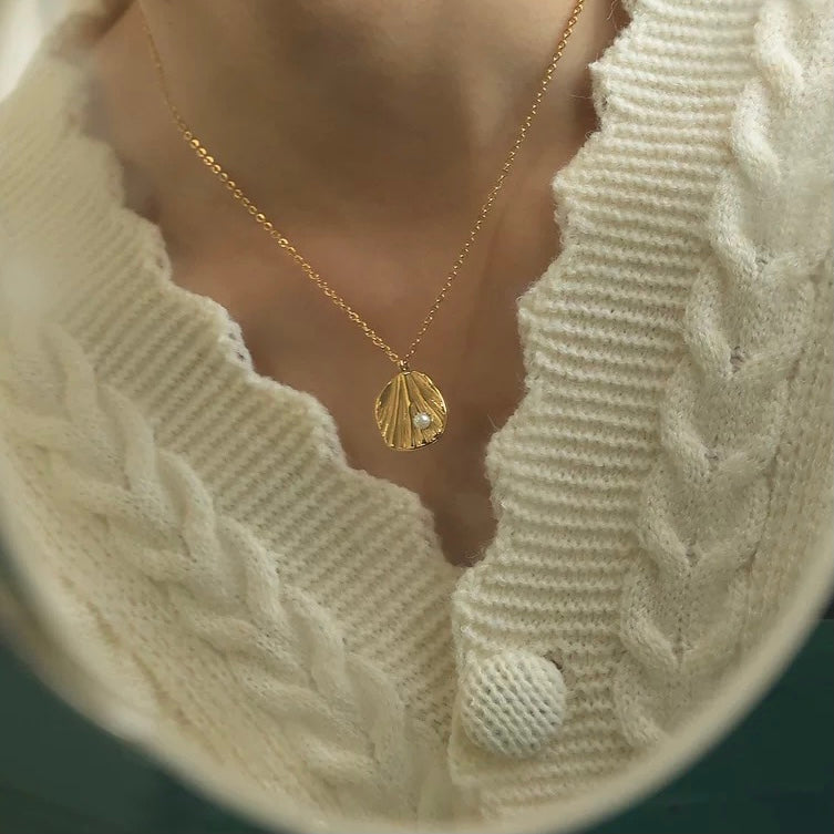 Remi Shell Pearl Necklace - Modingo Modingo