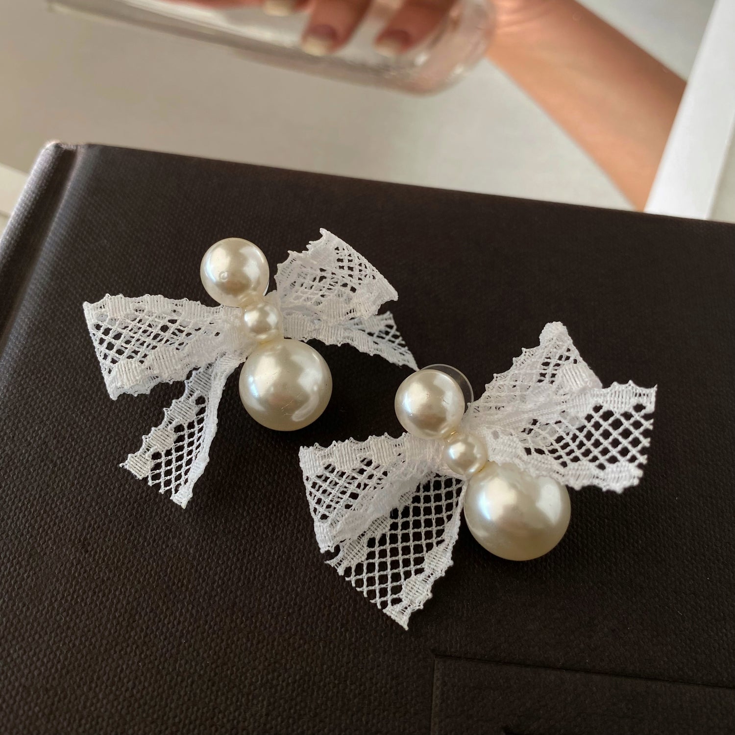 Lace Pearl Earrings - Modingo Modingo