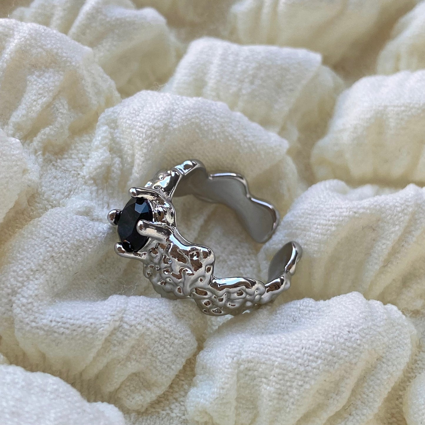 Black Zircon Lava Ring - Modingo Modingo