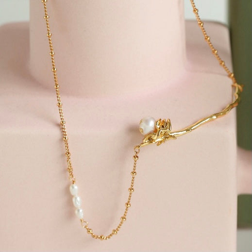 Vera French Baroque Pearl Necklace - Modingo Modingo